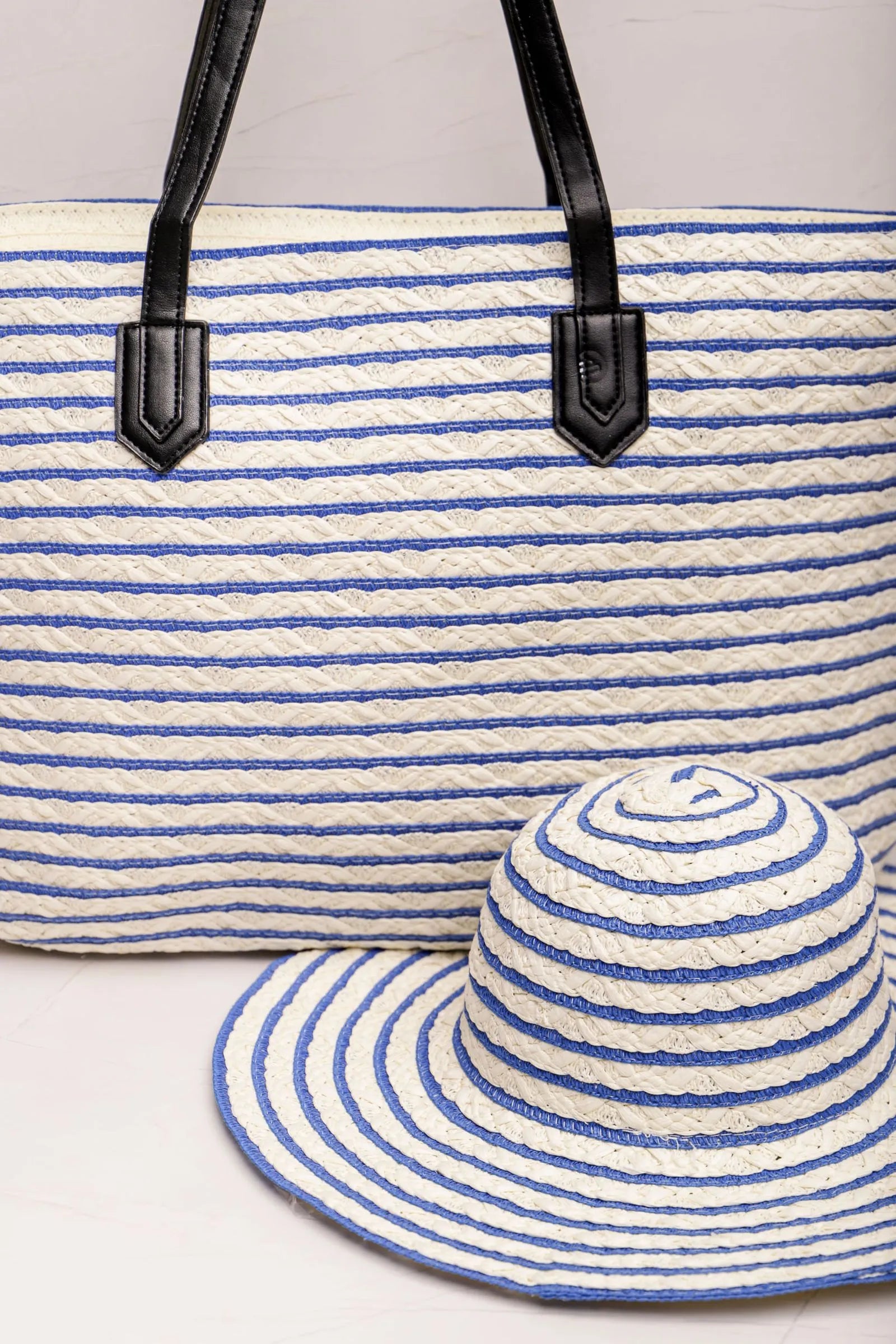 Conjunto Chapéu e Bolsa Trama Listras MARINHO