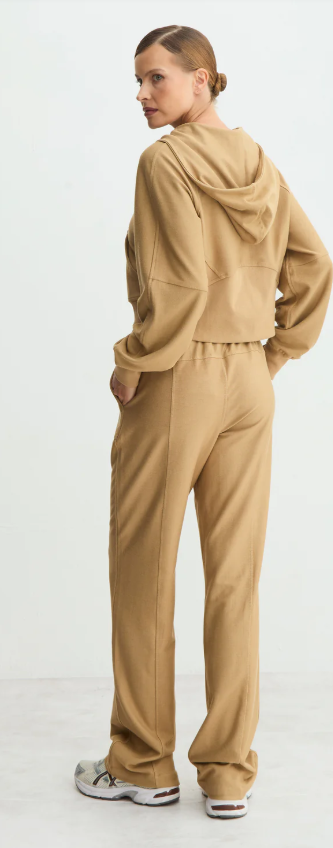 CALCA RETA DE MOLETOM COM ELASTICO NA CINTURA