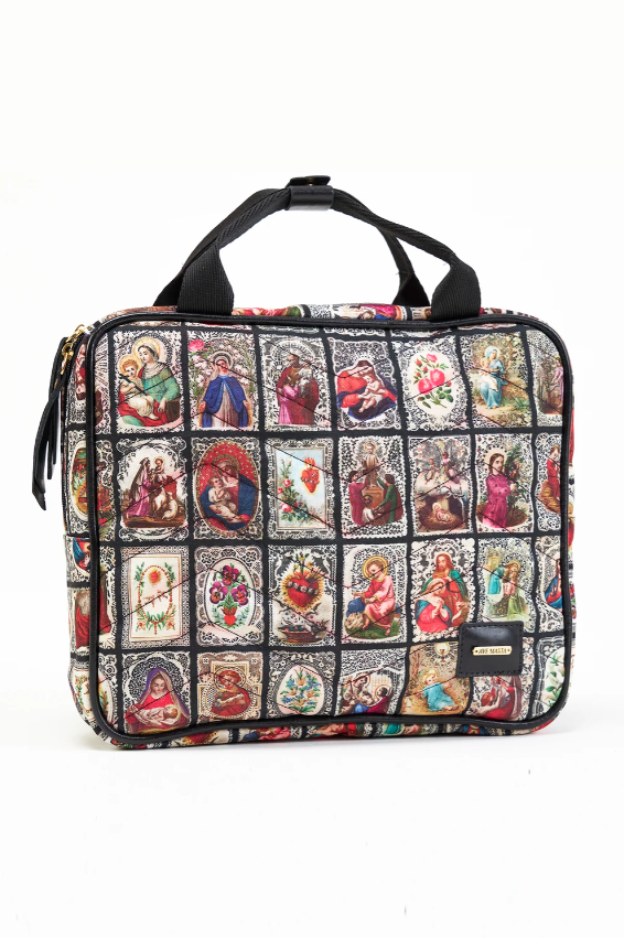 Bolsa modelo mochila Santinho Rendado