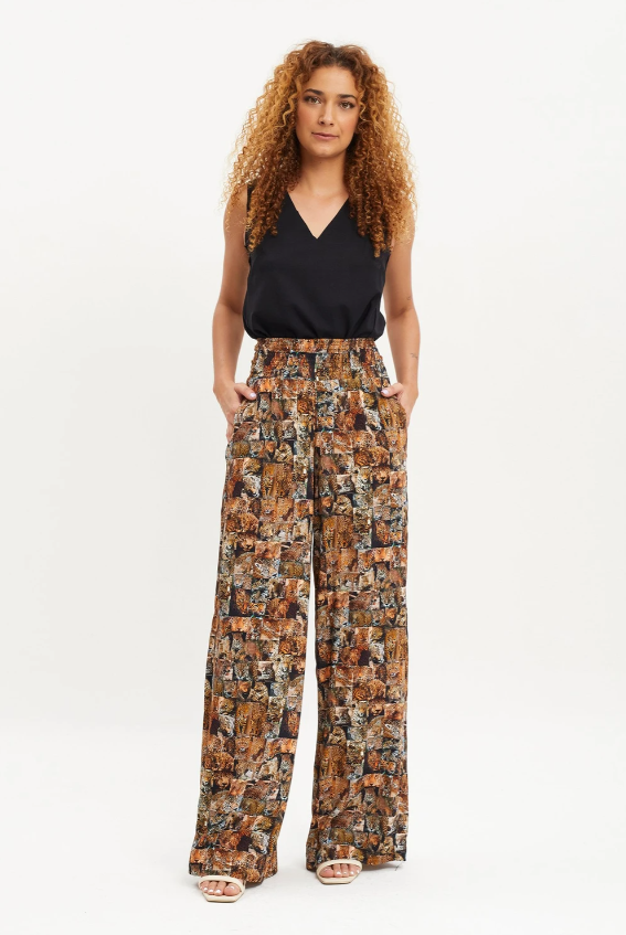 Calça pantalona onça