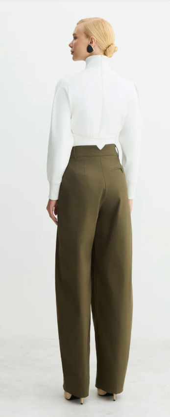 CALCA BAGGY PREGA FRONTAL RECORTE V COSTAS